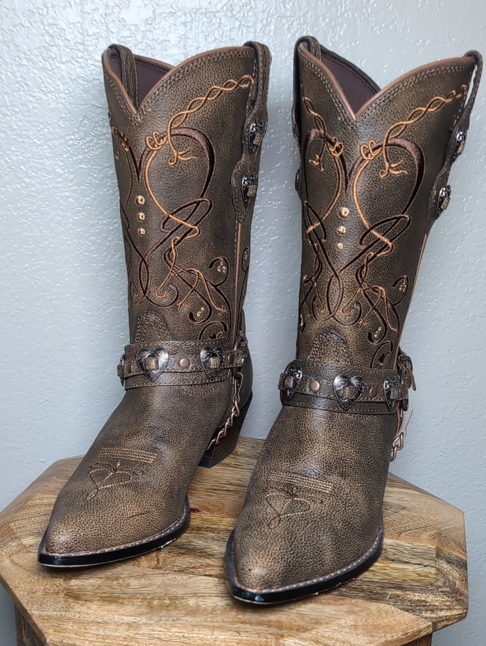 Like New. Durango Crush Heartbreaker Western Cowgirl Boots